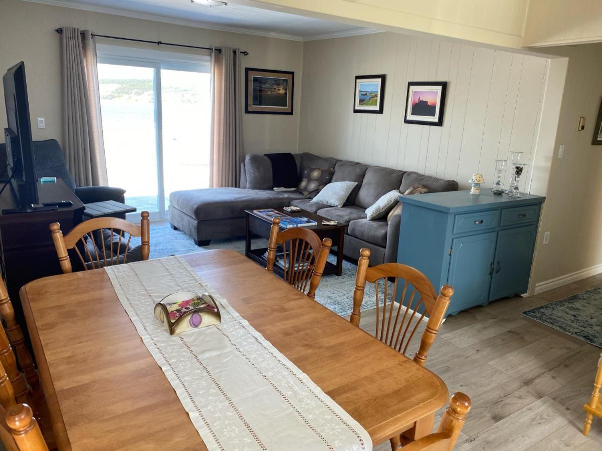 Rocky Harbour Oceanfront Villa Buitenkant foto