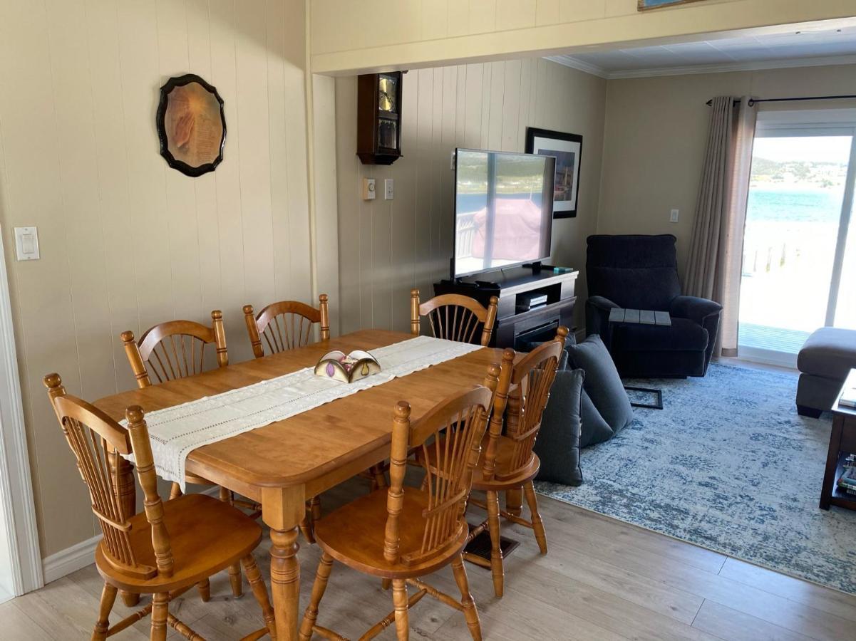 Rocky Harbour Oceanfront Villa Buitenkant foto